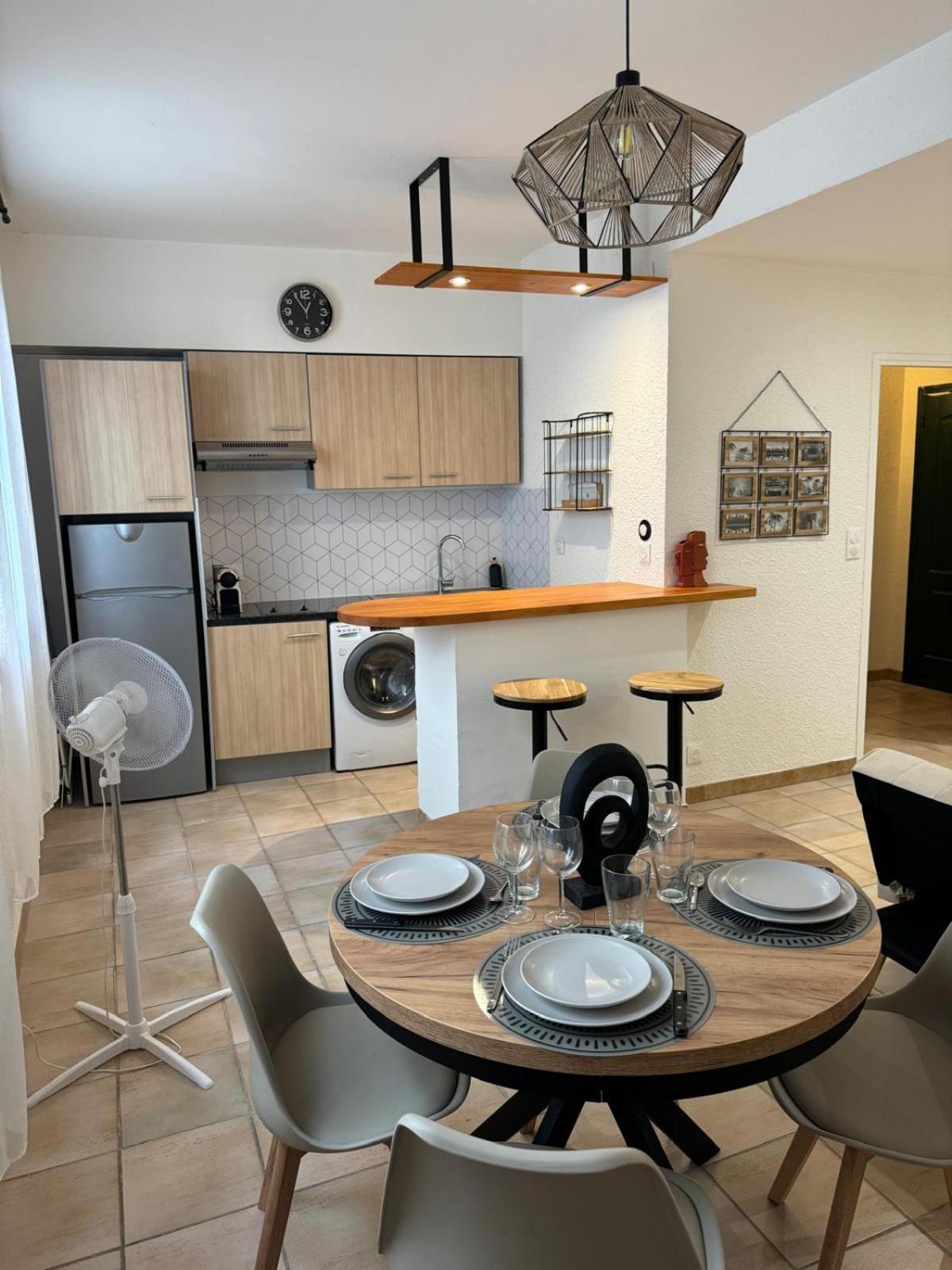 Charmant Appartement En Hypercentre De Castelnaudary Exterior foto